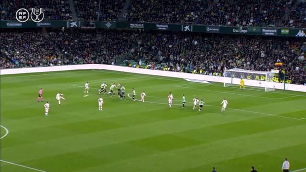 Bebé’s impressive long-range free-kick goal vs Betis